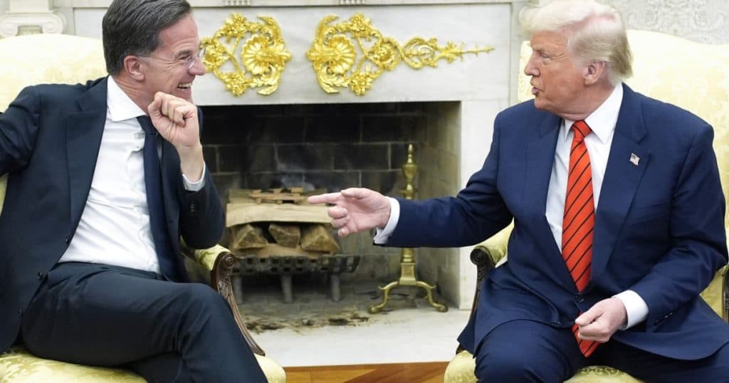 Mark Rutte solicită statelor NATO să își mărească cheltuielile pentru apărare pentru a atinge obiectivul dorit de Donald Trump.