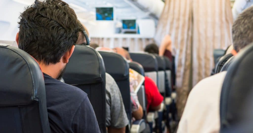 Măsură fără precedent adoptată de o companie aeriană. Obiectul ce trebuie să rămână vizibil pe durata zborului în avion.