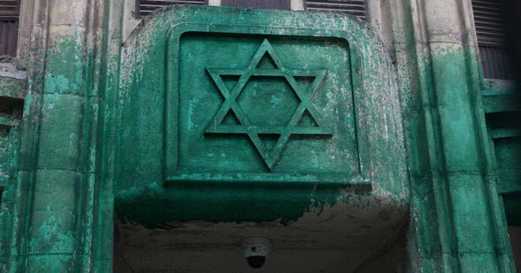 Memorialul Holocaustului și diverse sinagogi din Paris, vandalizate. „O formă de stigmatizare violentă a evreilor”
