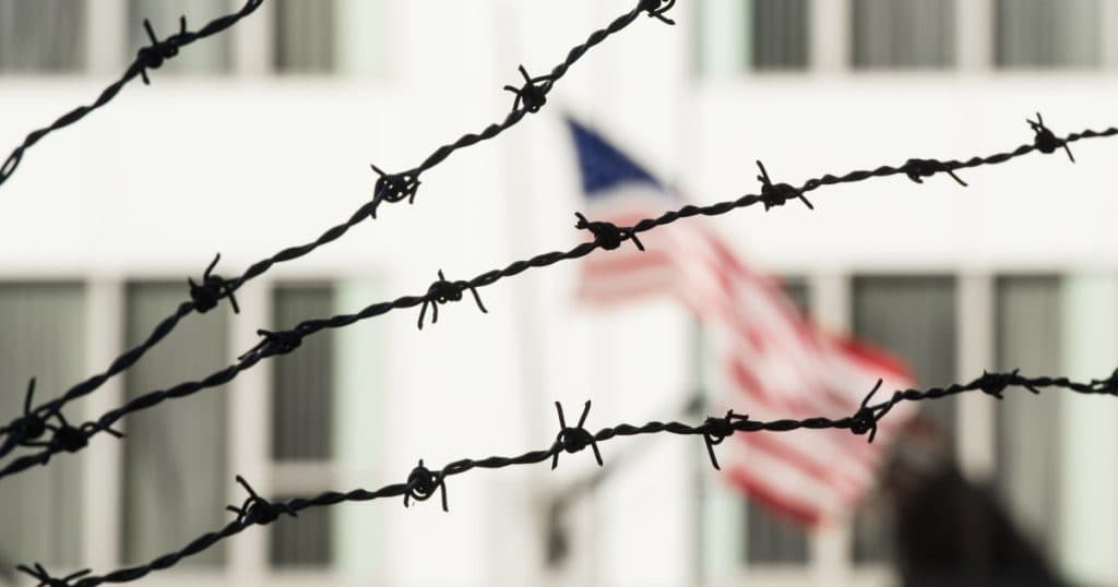 Nouă imigranți au decedat în detenție în SUA, după revenirea lui Donald Trump la Casa Albă.