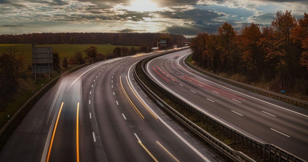 O companie din Ucraina va realiza o autostradă în România. Care este costul tronsonului de drum?