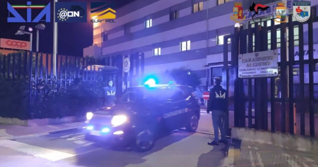 Acțiune de amploare a poliției din Italia împotriva temutei grupări mafiote ‘Ndrangheta