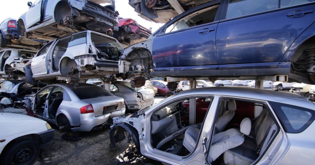 În primele două ore de la deschiderea sesiunii, peste 4.000 de operatori economici s-au înscris în Programul Rabla Auto 2025.