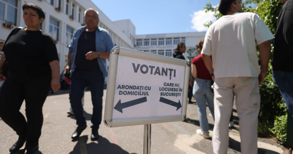 Poliția a înregistrat numeroase sesizări referitoare la incidente legate de vot. Ce au raportat cetățenii și ce au constatat polițiștii