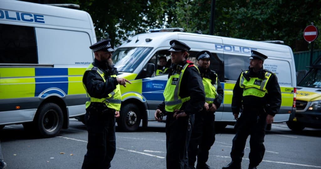 Poliția britanică informează că a reținut opt bărbați suspectați de terorism, dintre care șapte sunt iranieni.