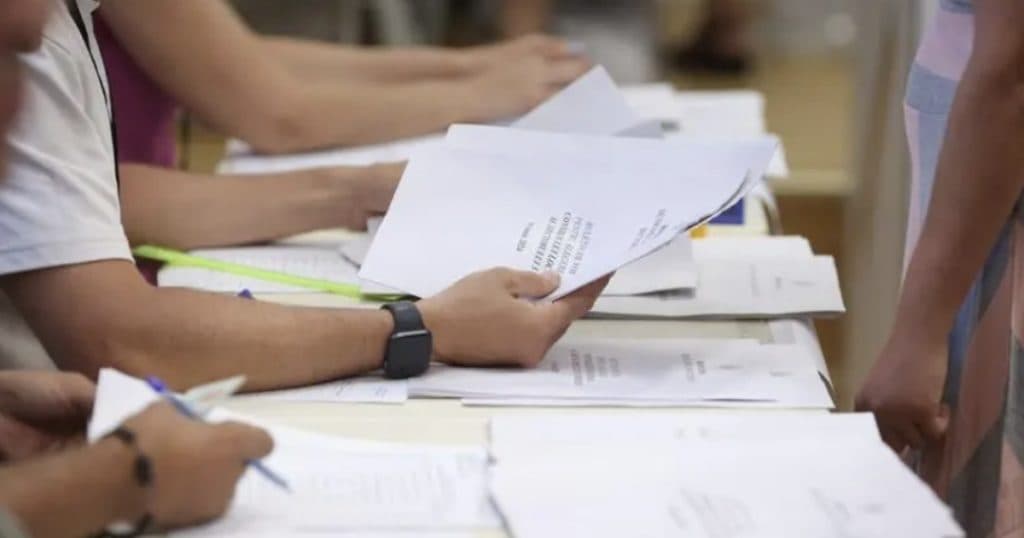 Poliția Română a fost sesizată după ce anumiți români din diaspora și-au imortalizat buletinul de vot.