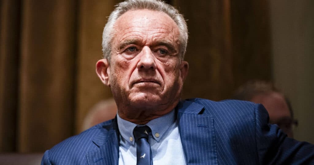 Raportul Administrației Trump referitor la sănătatea tinerilor americani, denumit „MAHA Report”, se fundamentează pe surse care nu există.