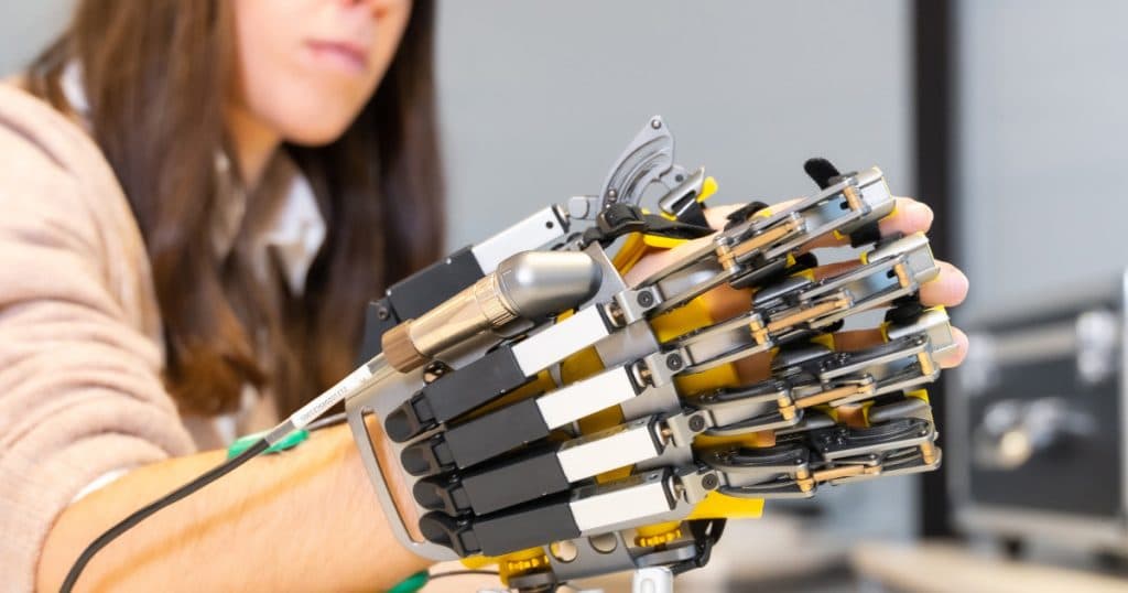 Recuperare medicală asistată de roboți. Spitalul de stat care utilizează jocuri digitale pentru tratamentul pacienților cu afecțiuni motorii.