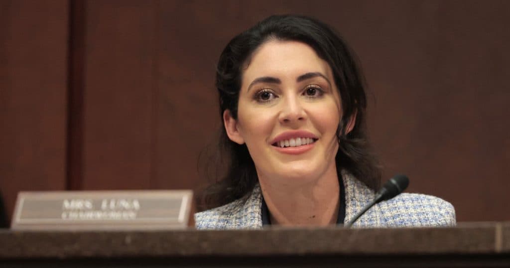 Republicana Anna Paulina Luna, care a fost în România luna trecută, a declarat pe cine susține: „Este pro-America și pro-MAGA.”