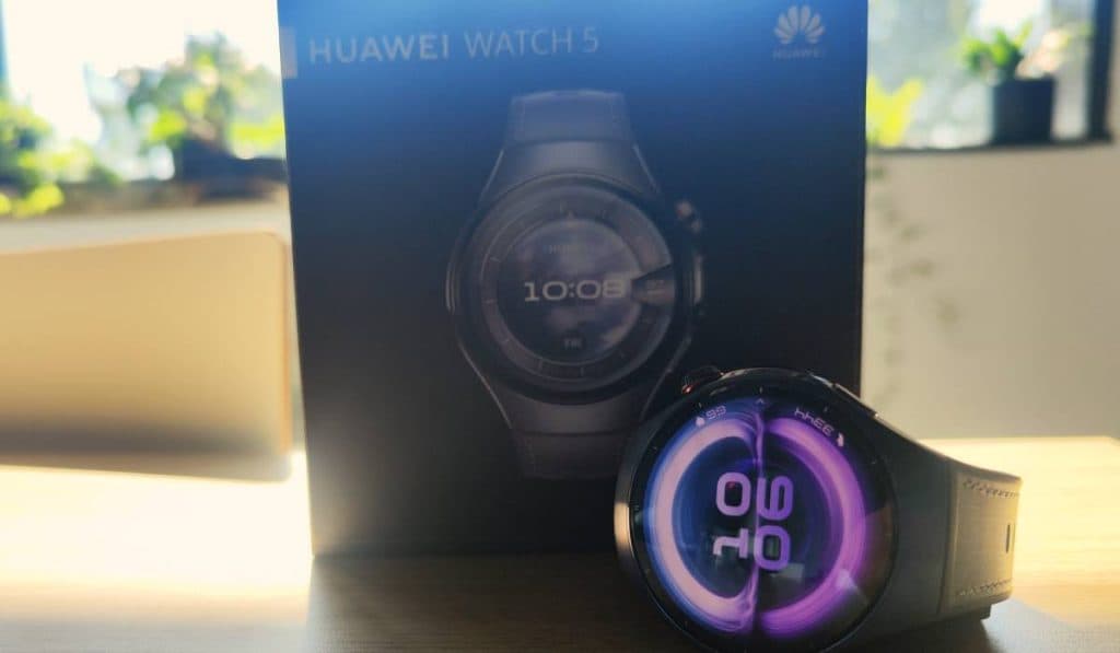 RECENZIE HUAWEI WATCH 5: X-TAP și urmărirea sănătății tale prin 9 indicatori esențiali. Tot ce îți trebuie într-un singur ceas.