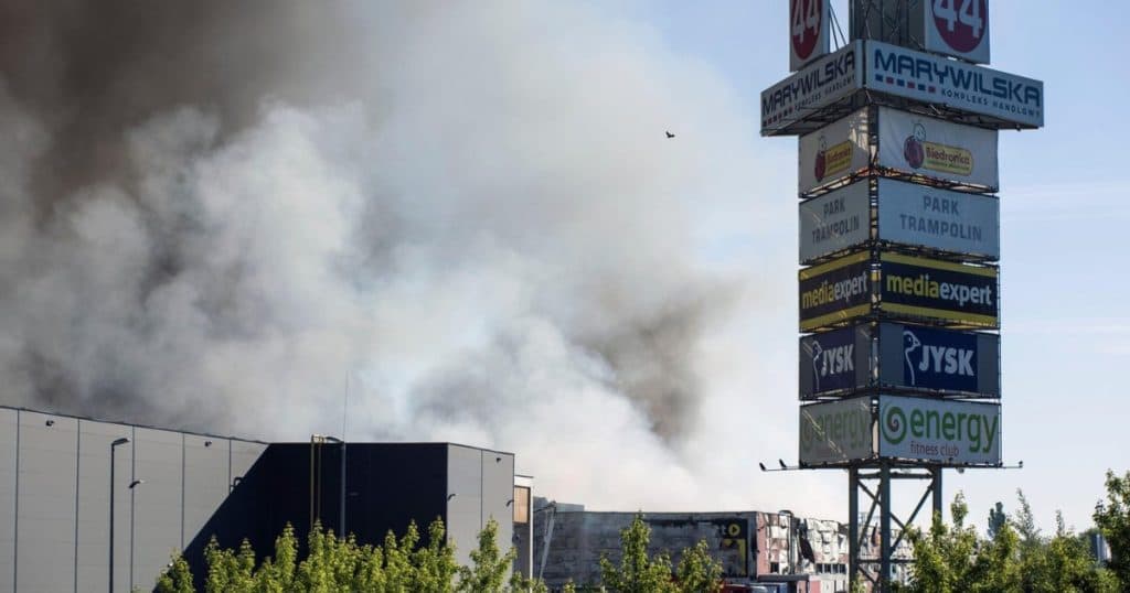 Rusia a angajat piromani prin intermediul rețelelor de socializare pentru incendiul din Varșovia, iar Polonia afirmă că dispune de dovezi.
