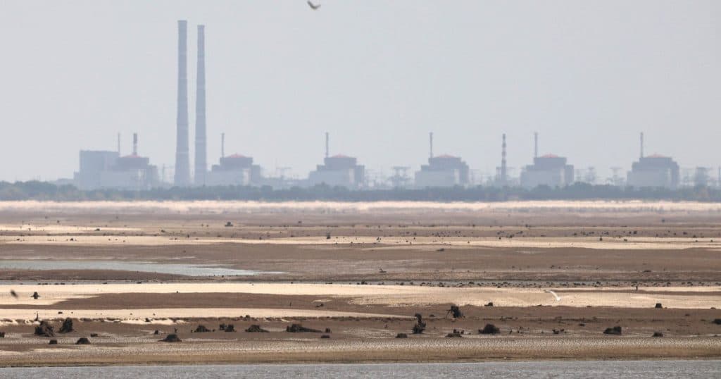 Rusia dezvoltă linii de înaltă tensiune pentru a conecta centrala nucleară de la Zaporojie la rețeaua națională.