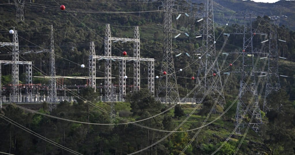 Schimburile de energie între Spania și Portugalia rămân suspendate. Autoritățile nu au informații despre cauza întreruperii de curent.
