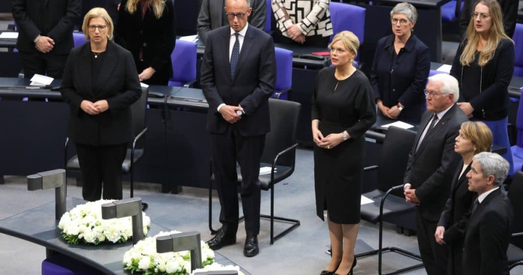 Șefa Bundestagului: Germania trebuie să recunoască „amploarea monstruoasă” a crimelor din al Doilea Război Mondial.