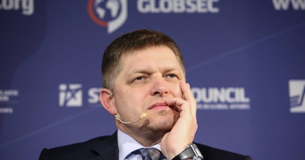 Slovacia ar putea convoca alegeri anticipate. Ce obiective are Robert Fico?