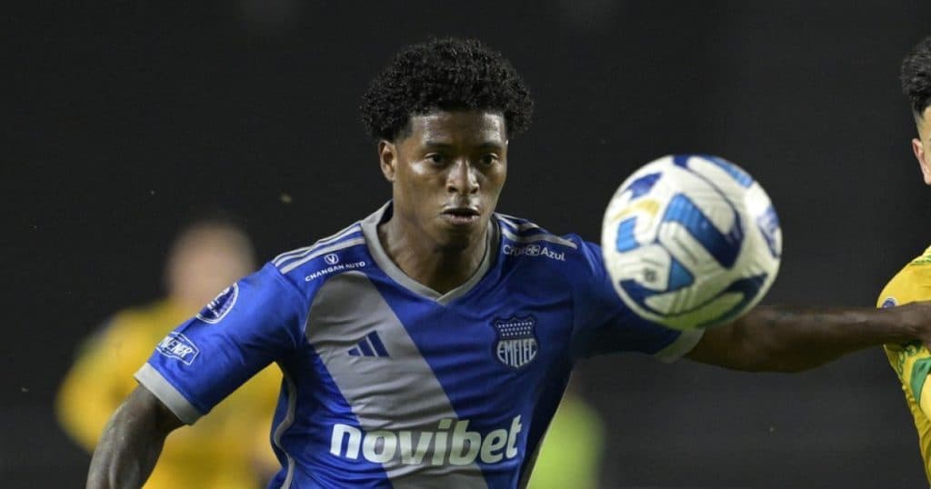 Soția și fiul unui fotbalist au fost răpiți în Ecuador. Reacția lui Jackson Rodriguez când atacatorii au pătruns în locuință.