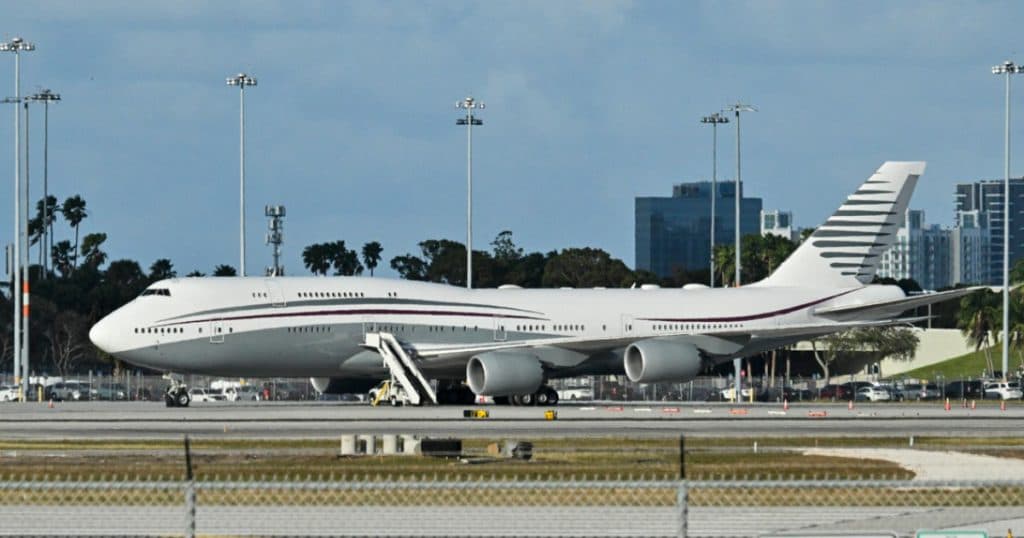SUA au acceptat Boeing-ul 747 oferit de Qatar președintelui Donald Trump. „Ar fi o prostie să refuz un asemenea cadou.”