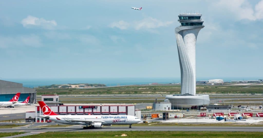 Țara în care pasagerii care își desfac centura înainte de aterizarea avionului se expun riscului de a primi o amendă