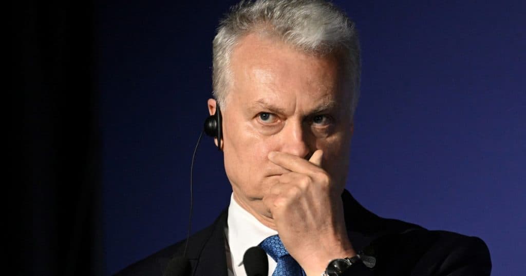 Țările Baltice au restricționat accesul aerian pentru liderii slovac și sârbe care se îndreptau spre Rusia. Polonia a luat o decizie similară pentru Fico.