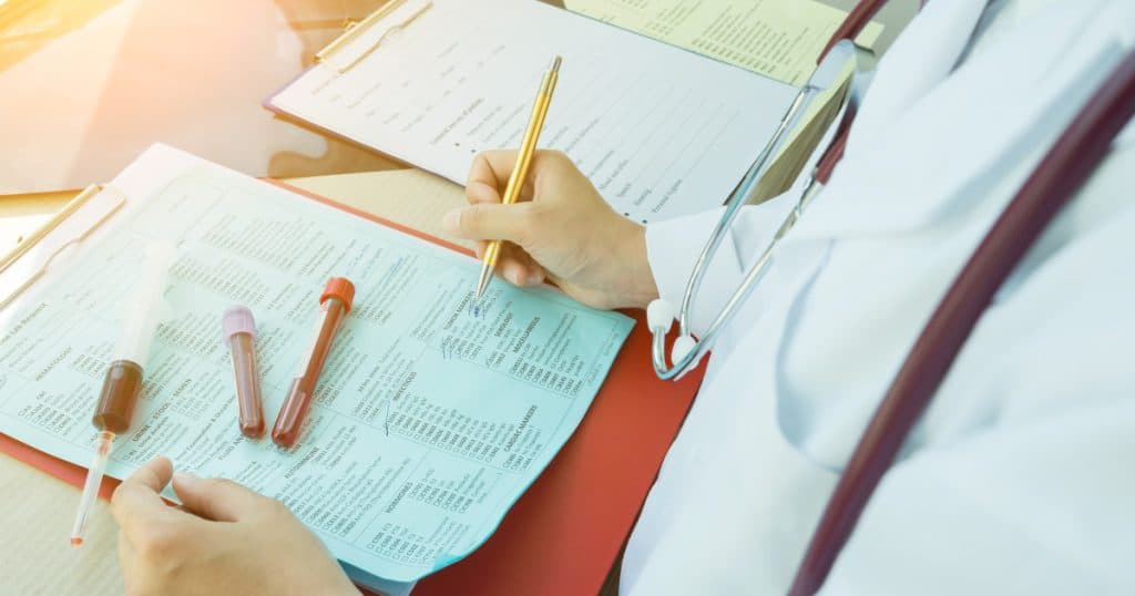 Terapia CAR-T: Tratament inovator pentru diverse tipuri de cancer, disponibil și în România. Medic: „Avem indicații clare”