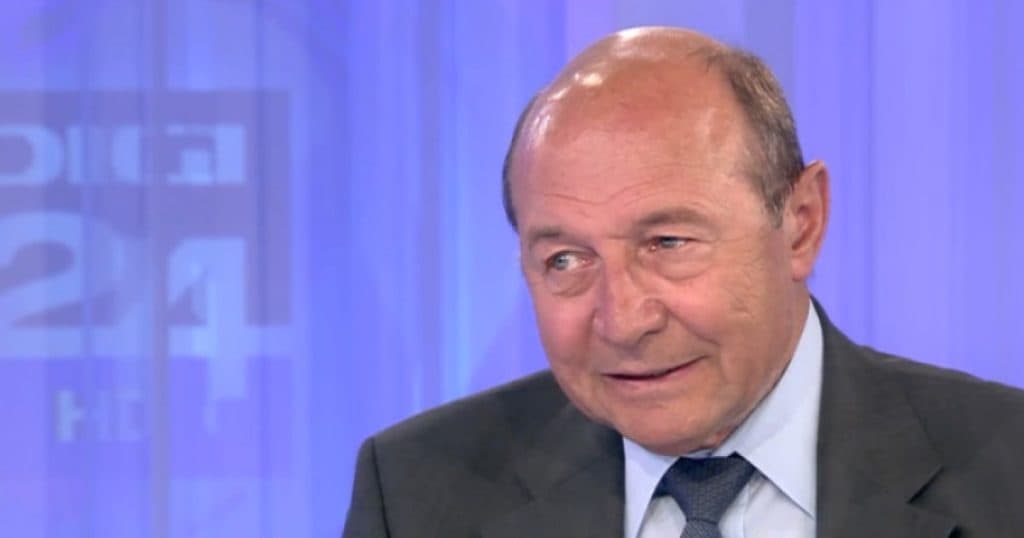 Traian Băsescu, referitor la alegeri: „Partidele ar trebui să tacă. Este momentul în care românii, fiecare în parte, pot decide”