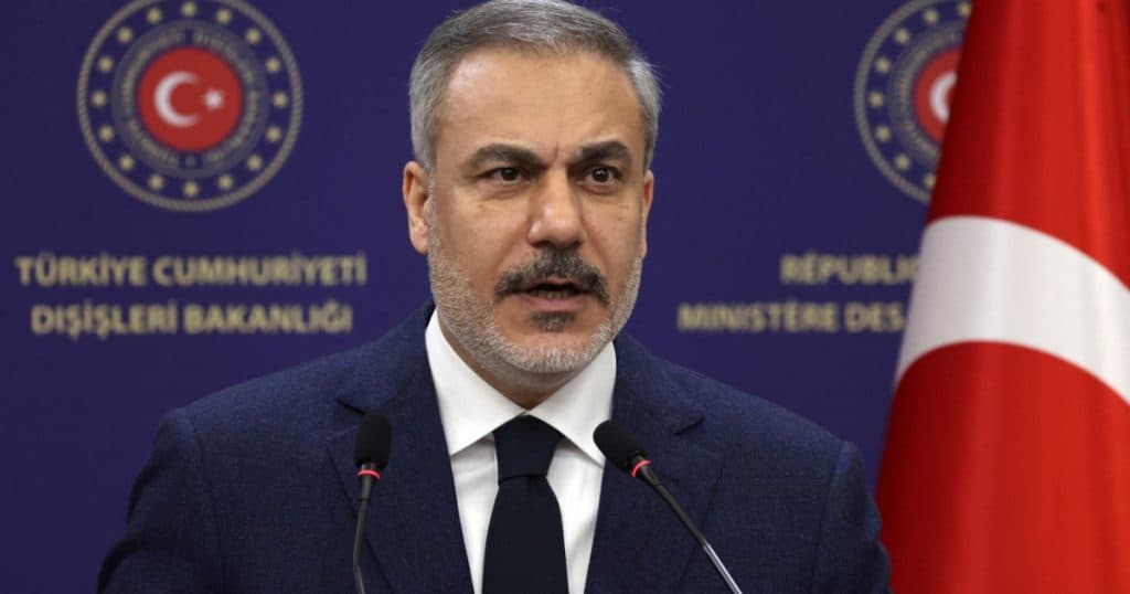 Turcia declară că este pregătită să supravegheze o posibilă încetare a focului în Ucraina.