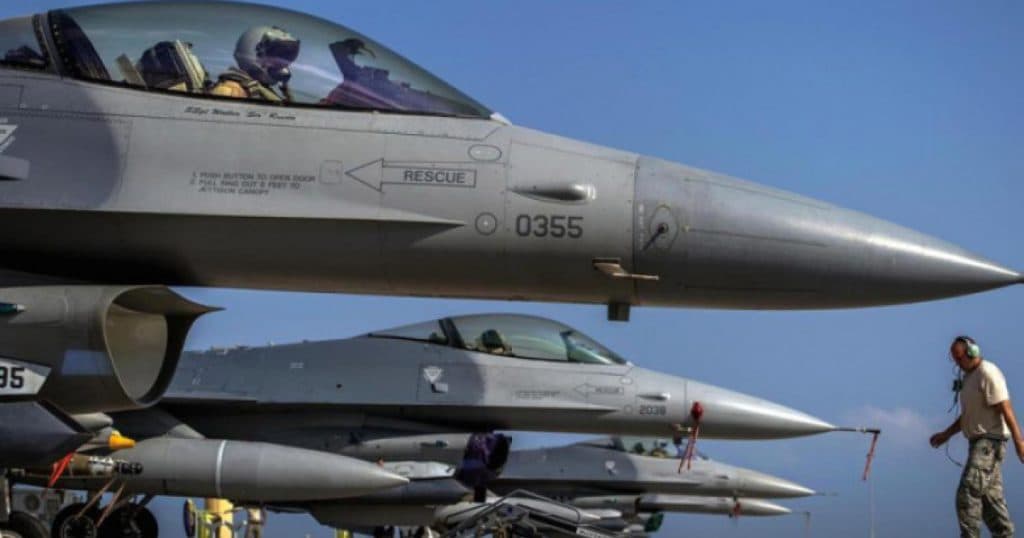 Ucraina a suferit o nouă pierdere de avion de luptă F-16: „Pilotul a fost localizat rapid și evacuat”