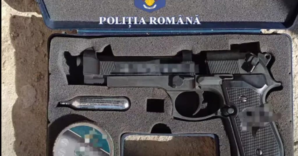 Acțiune de amploare a Poliției Române în întreaga țară, în cazuri legate de arme și muniții deținute ilegal. Zeci de persoane au fost conduse la audieri.