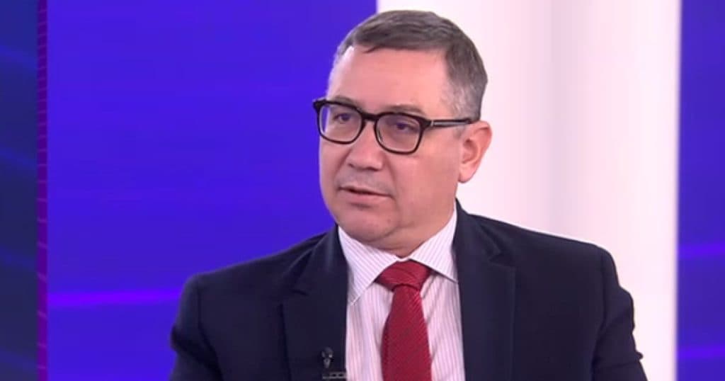 Victor Ponta va participa activ în campania pentru turul al II-lea: „Nu o să mă vedeţi dispărând în ceaţă”. Opinie despre Guvernul Ciolacu.