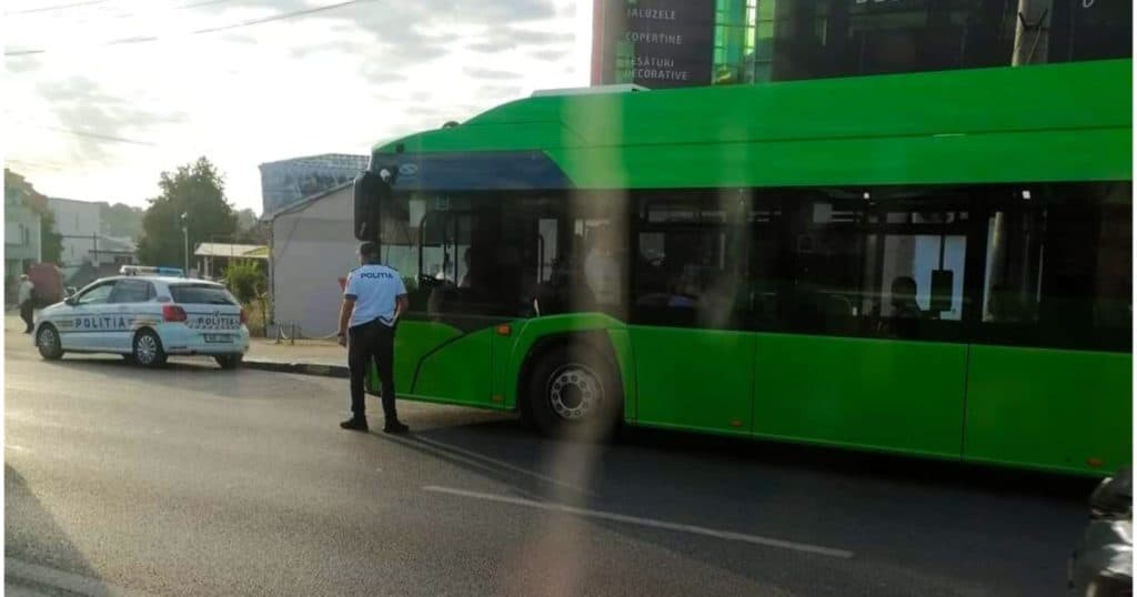 28 de șoferi de autobuz din Brașov au fost arestați în legătură cu dosarul furtului de combustibil.
