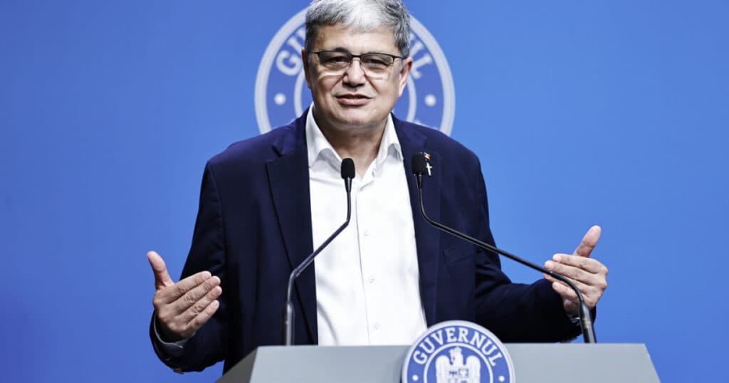 Comisia Europeană a suspendat 869 milioane de euro din cererea 3 din PNRR. Boloș dezvăluie numărul jaloanelor neîndeplinite.