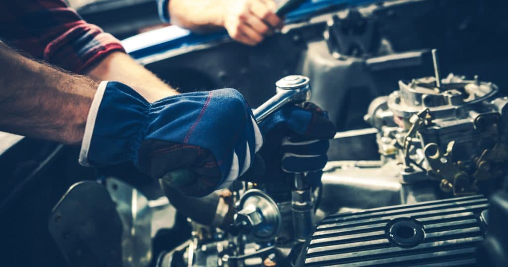Concurs național de mecanică. Cine este cel mai bun elev mecanic auto din România dintre cei 1.400 de candidați înscriși în competiție?