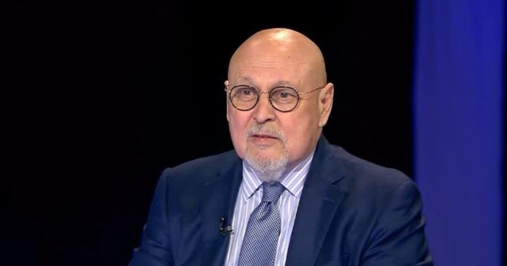 Criza politică generează efecte în lanț asupra economiei: creșterea ROBOR, majorarea ratelor și niveluri record pentru aur. Ce părere au economiștii?