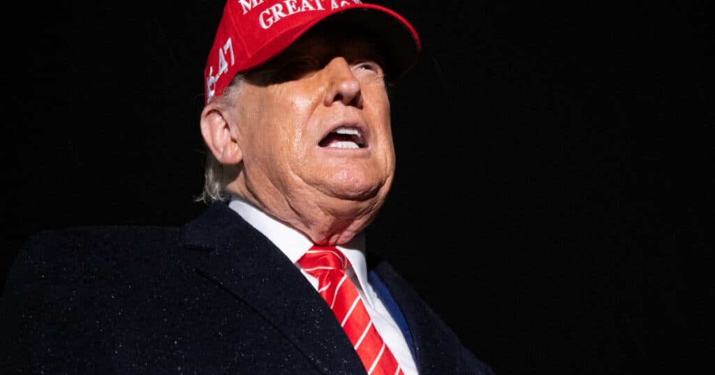 Donald Trump intenționează să crească tarifele la oțel și aluminiu la 50%, începând cu 4 iunie.
