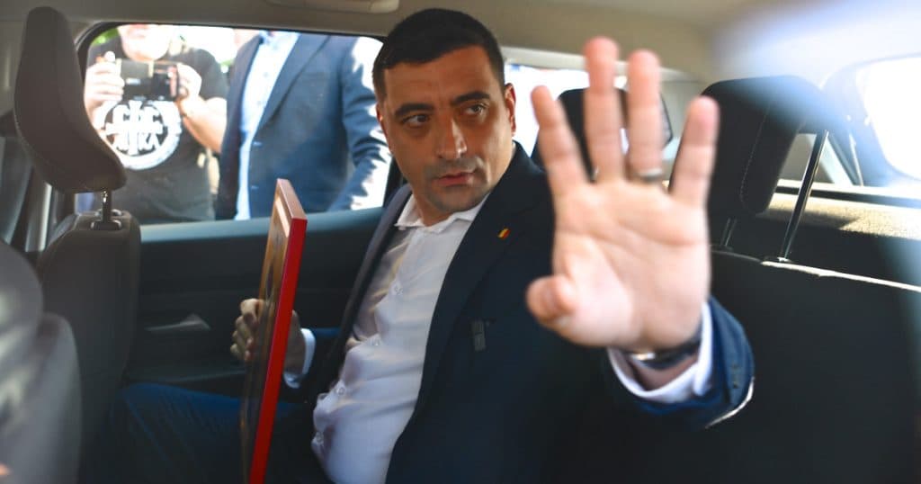 George Simion a evitat jurnaliștii după dezbaterea de la Camera de Comerț, unde a fost singurul participant.