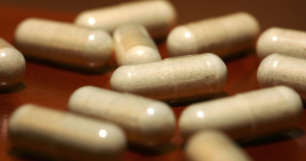 Impactul prăbușirii leului: retragerea de pe piață a mai multor medicamente ieftine este posibilă. Avertismentul producătorilor.