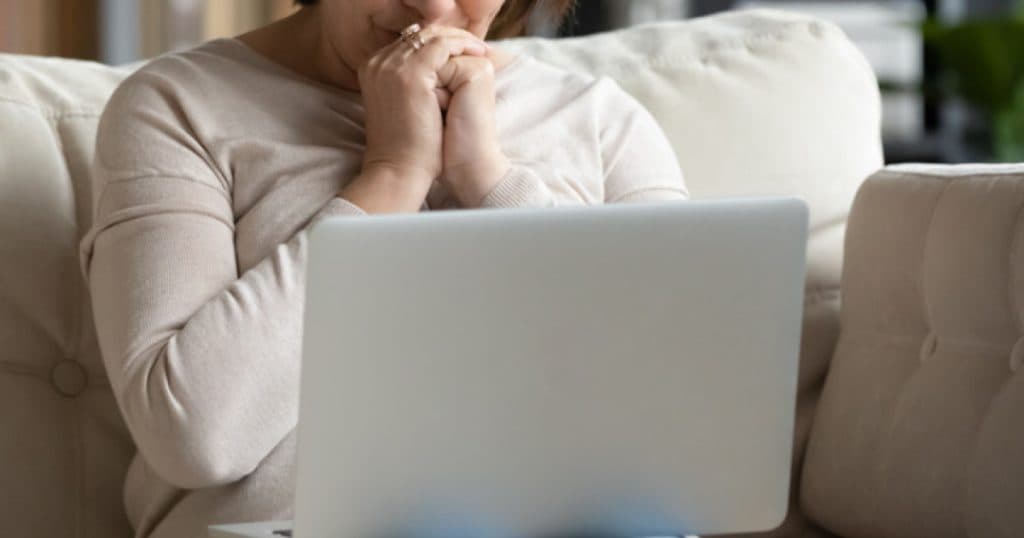 Înșelătoriile online ating un nivel alarmant. Escrocii provoacă tot mai multe victime.