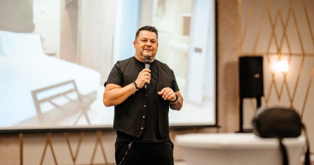 Mihai Bobonete a dezvăluit cu cine va vota duminică și ce mesaj le transmite celor indeciși.