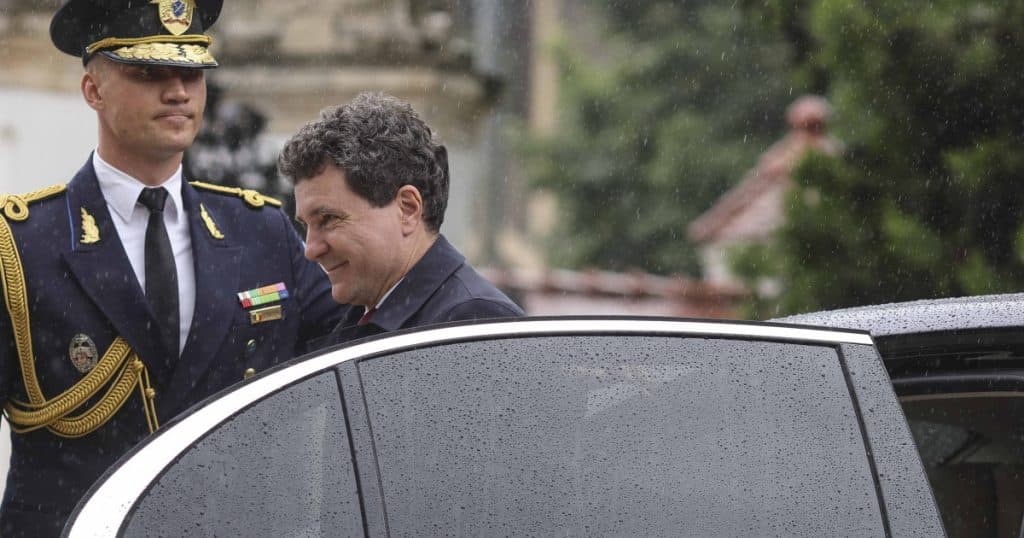 Nicuşor Dan invită miercuri partidele la discuţii „informale” pentru constituirea noului guvern. Ce program are astăzi