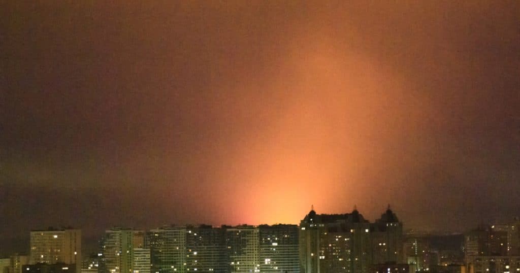 Atac masiv la Kiev: Opt persoane rănite în urma atacului cu drone și rachete din partea forțelor ruse.