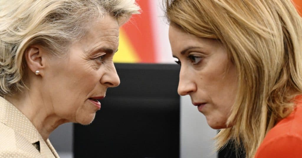 Von der Leyen, Metsola și Costa au călătorit cu un charter de la Bruxelles la Luxemburg: 200 km. Comisia îi susține.