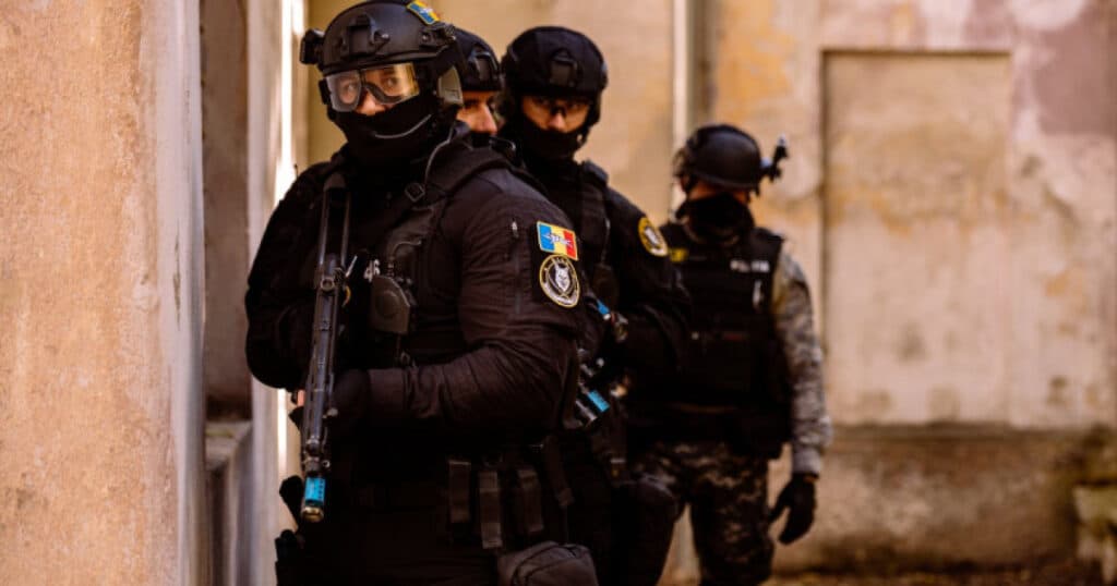„Ziua Z” – acțiune extinsă a Poliției și DIICOT împotriva traficului de droguri. Aproape 300 de percheziții în întreaga țară.