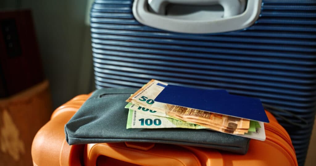 17.200 de români cu asigurări de călătorie au solicitat despăgubiri anul trecut. 300.000 de lei, cea mai mare sumă primită de un turist.