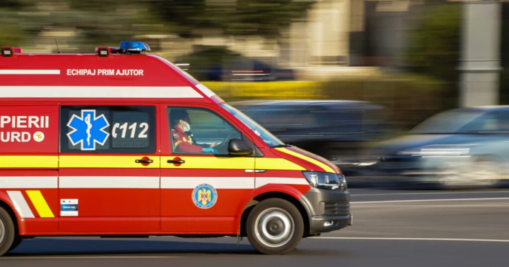 Accident serios pe A1, implicând 3 TIR-uri și 5 automobile. Trei persoane sunt blocate. Planul Roșu de Intervenție a fost activat.