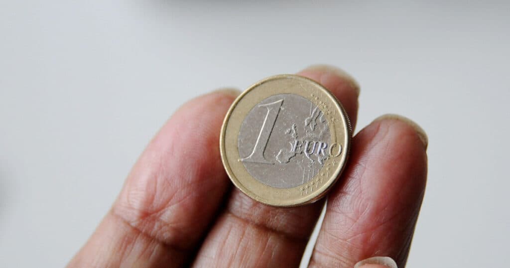 Analiză: Investitorii își redirecționează semnificativ atenția către Europa, stabilitatea din această zonă fiind în contrast cu îngrijorările legate de SUA (Reuters)