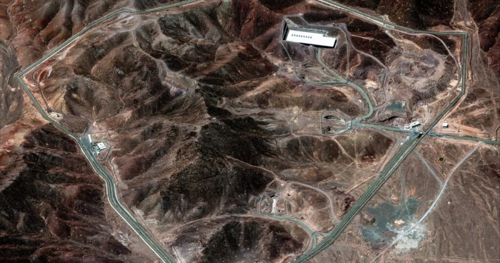 Armata israeliană declară că este pregătită să atace instalația nucleară iraniană de la Fordo, considerată anterior impenetrabilă.