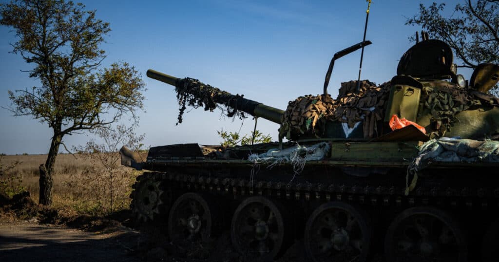 Armata rusă este obligată să reutilizeze tancuri T-62 învechite pentru poziții fixe de tragere, conform GRU.