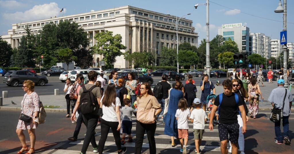 Barometru INSCOP: Politicienii care se află în fruntea încrederii românilor