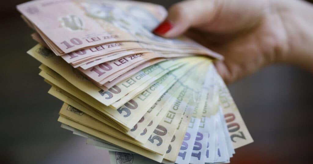 Bogdan Ivan dezminte afirmațiile actualului ministru al Economiei, susținând că nu a aprobat indemnizații mai mari la Fabrica de pulberi Făgăraș.