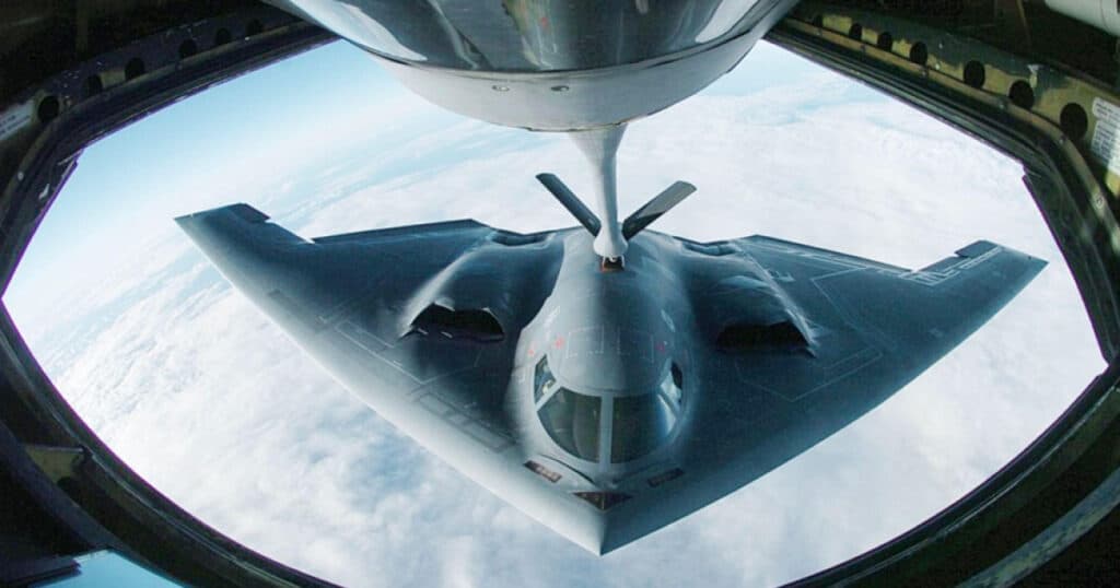 Bombardierele B-2 stealth ale SUA se deplasează către baza Diego Garcia din Oceanul Indian, fiind susținute de opt avioane cisternă.